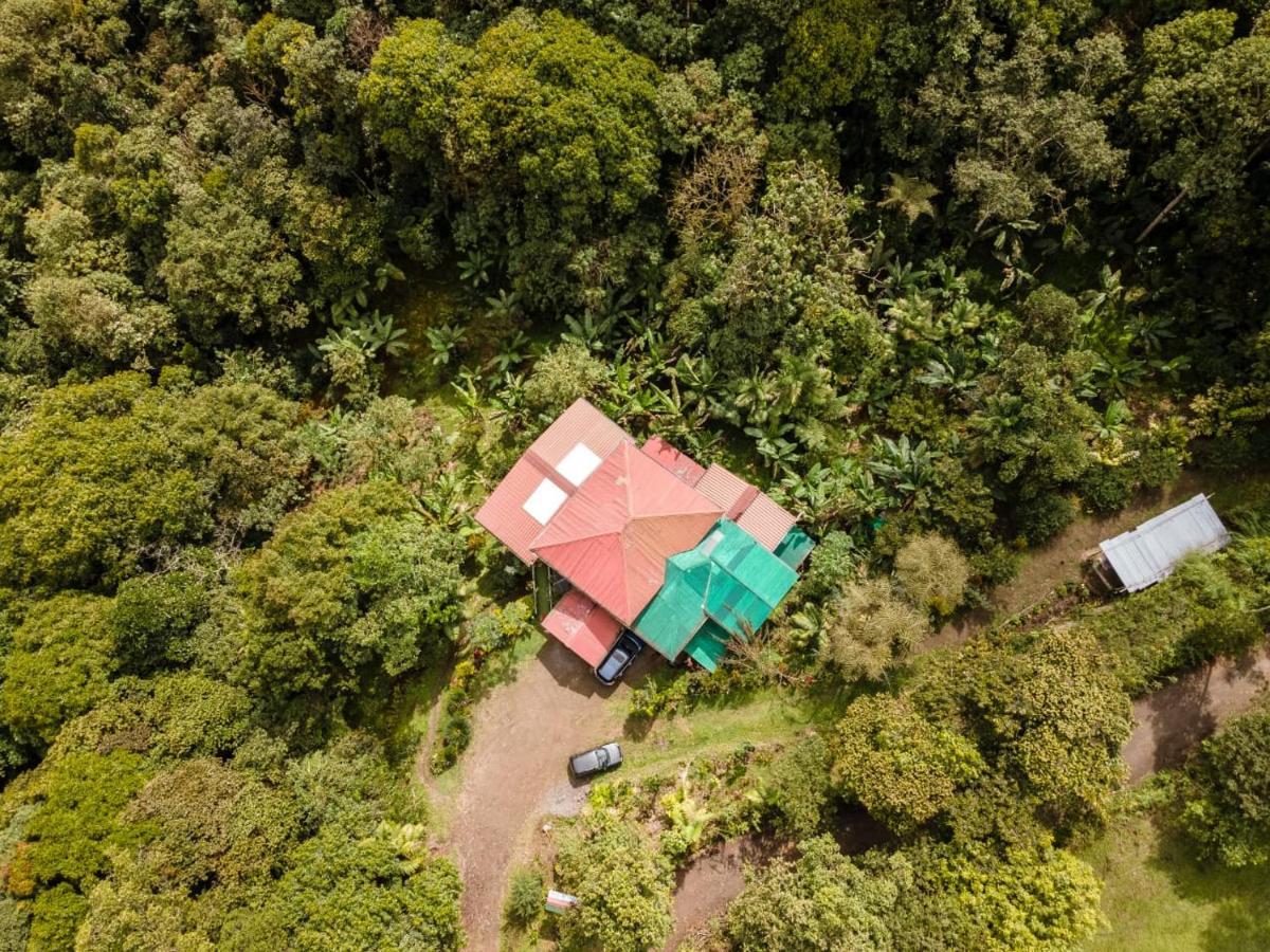 ホテル Casa De Vista Alta ミンド エクステリア 写真